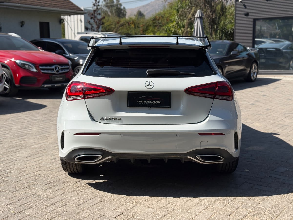 2021 Mercedes-Benz A200D Blanco - Miniatura 5