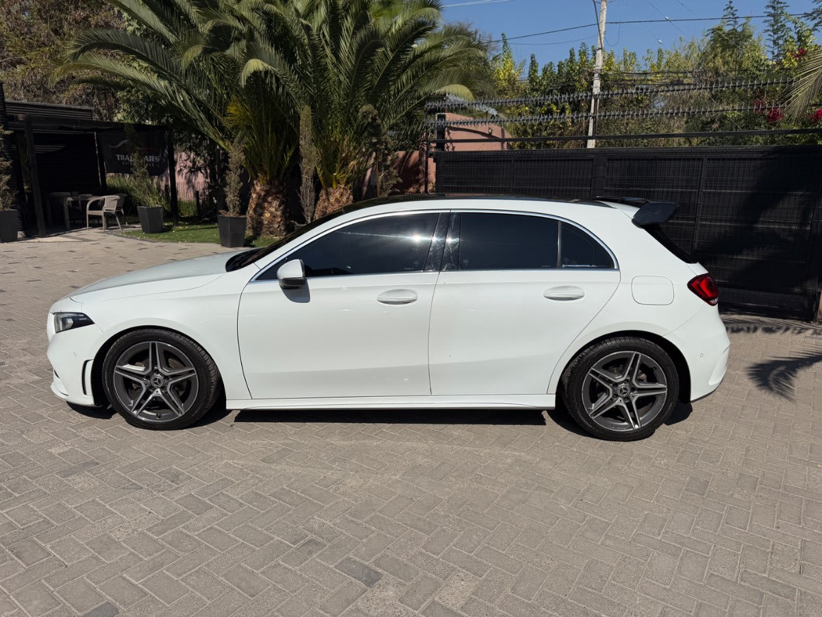 2021 Mercedes-Benz A200D Blanco - Miniatura 7