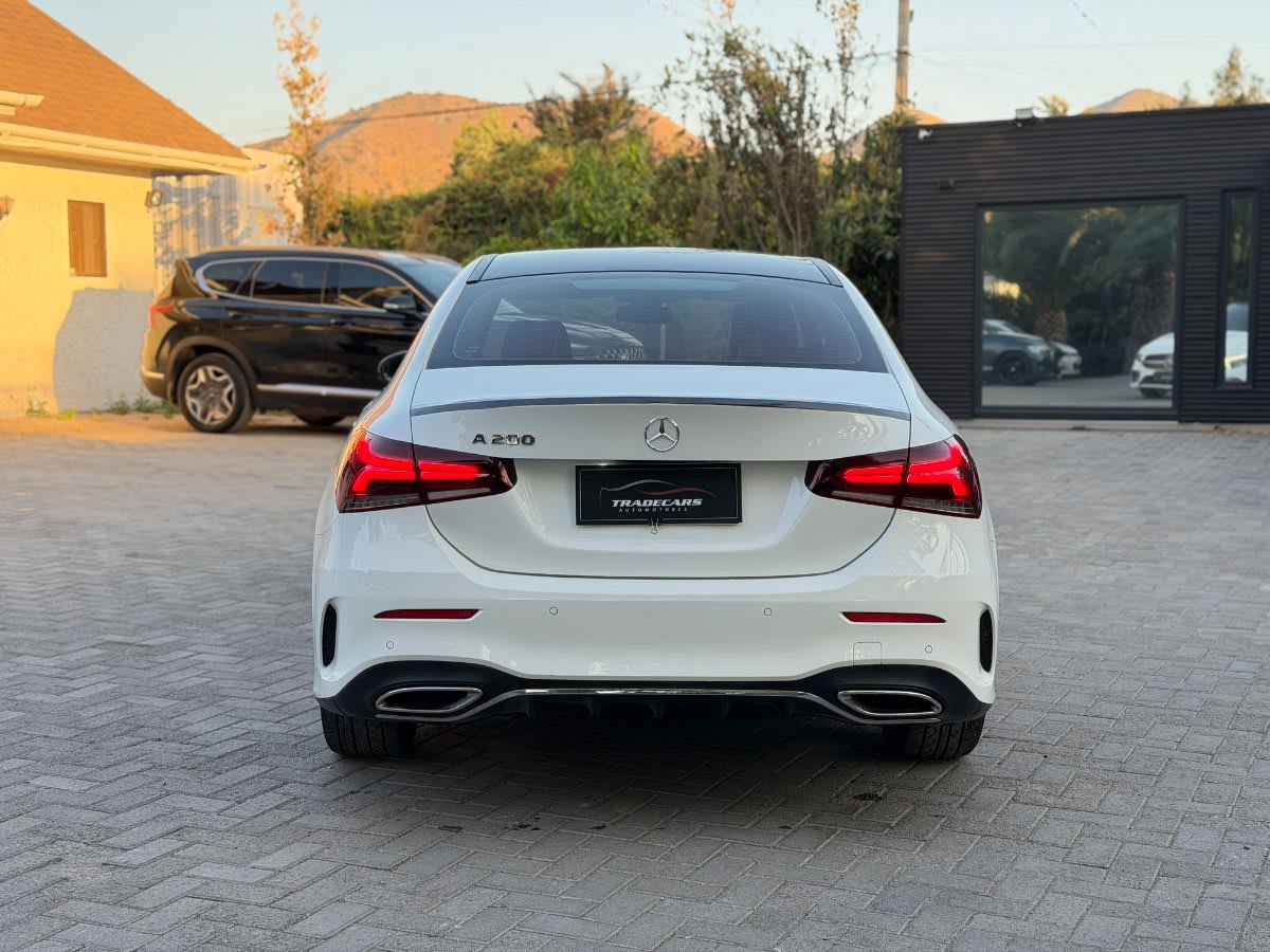 2021 Mercedes-Benz A200 Blanco - Miniatura 4