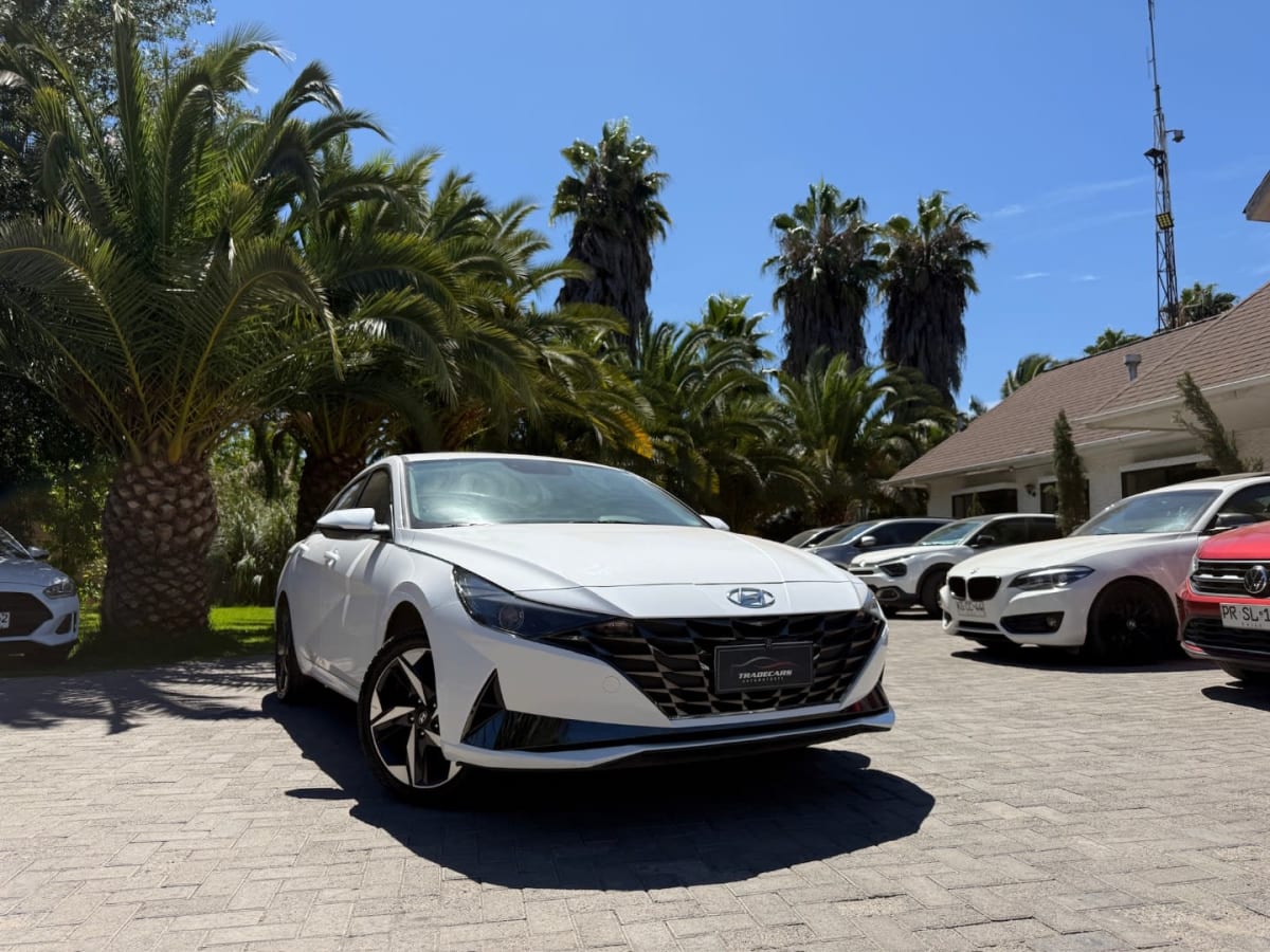 2024 Hyundai ELANTRA Blanco - Miniatura 2