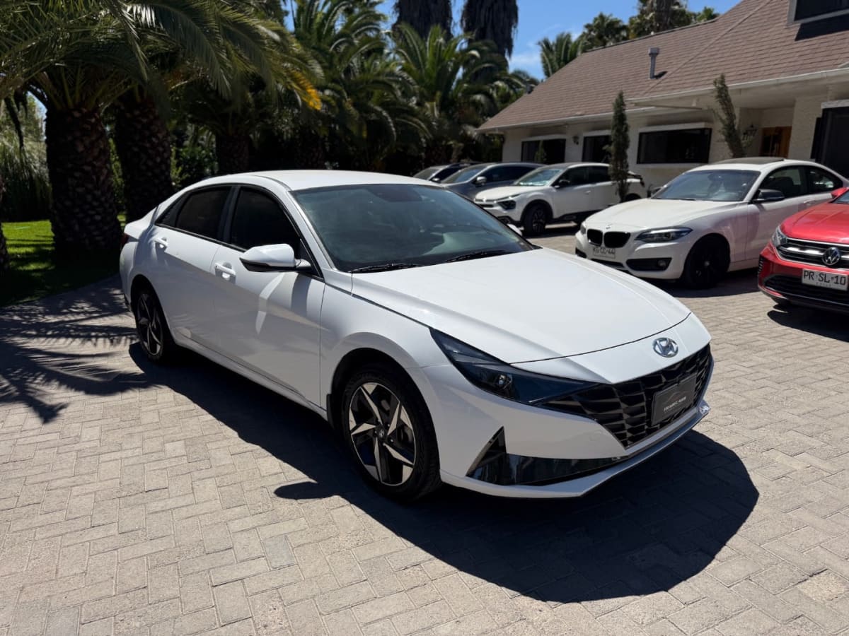 2024 Hyundai ELANTRA Blanco - Miniatura 3
