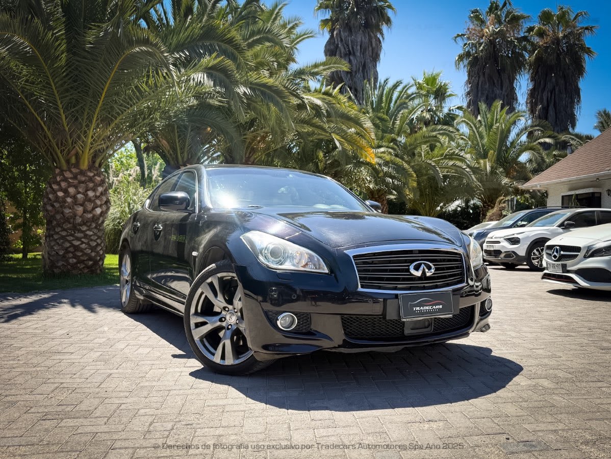 2016 Infiniti Q70 DS Q70 Azul primavera metalizado negro - Imagen 1
