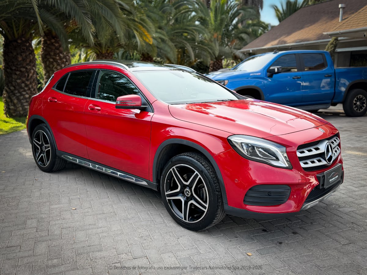 2019 Mercedes-Benz GLA 250 GLA BLANCO T ROJO - Miniatura 2