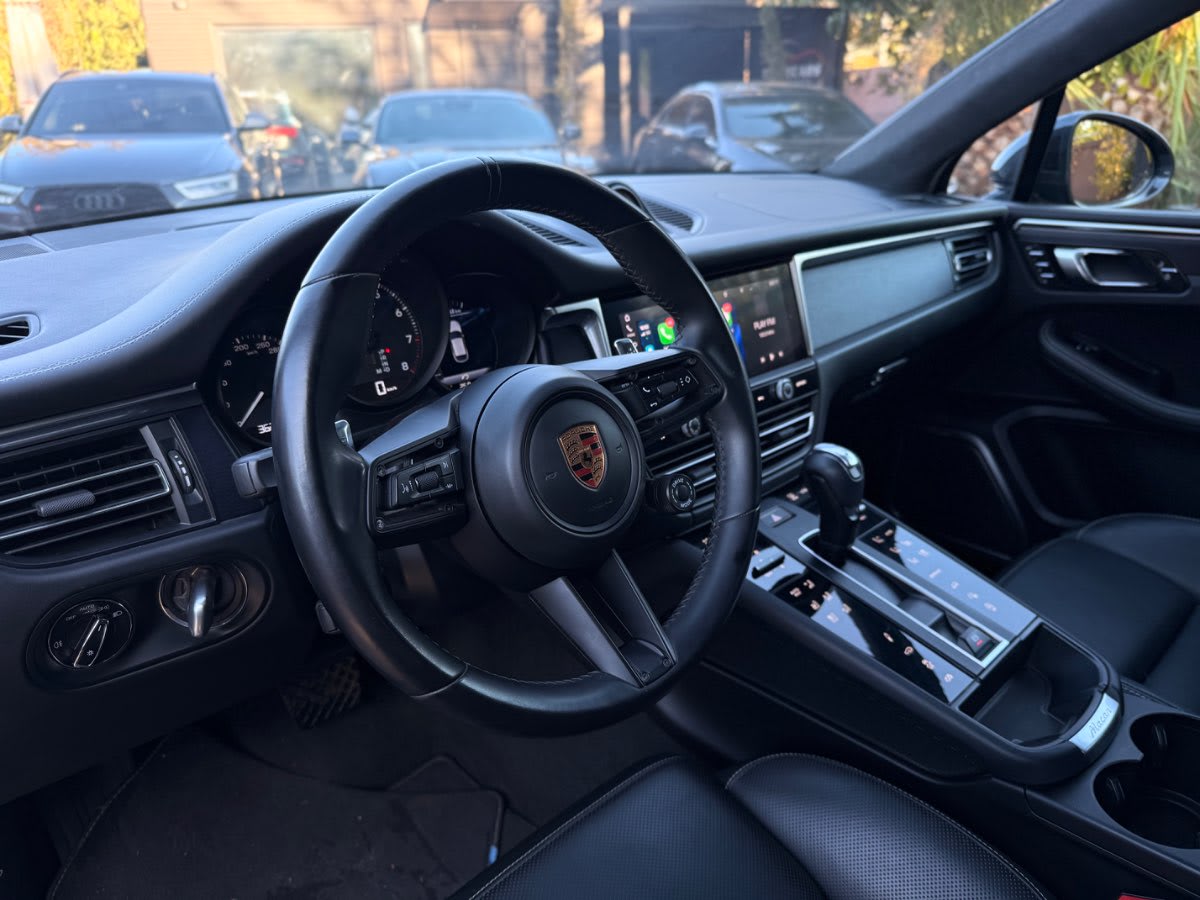 2023 Porsche MACAN GTS Gris - Miniatura 10