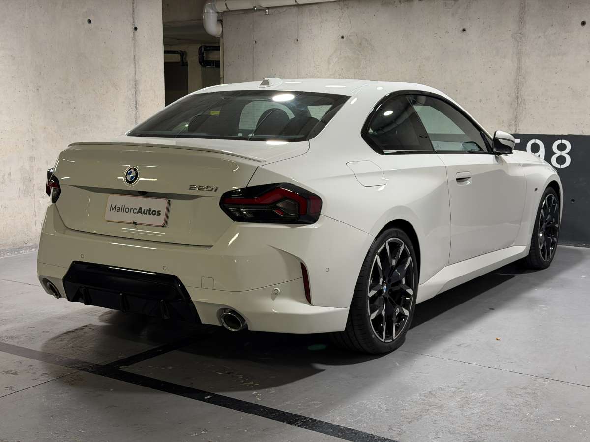 2026 BMW 220I COUPE 220I Blanco - Miniatura 6