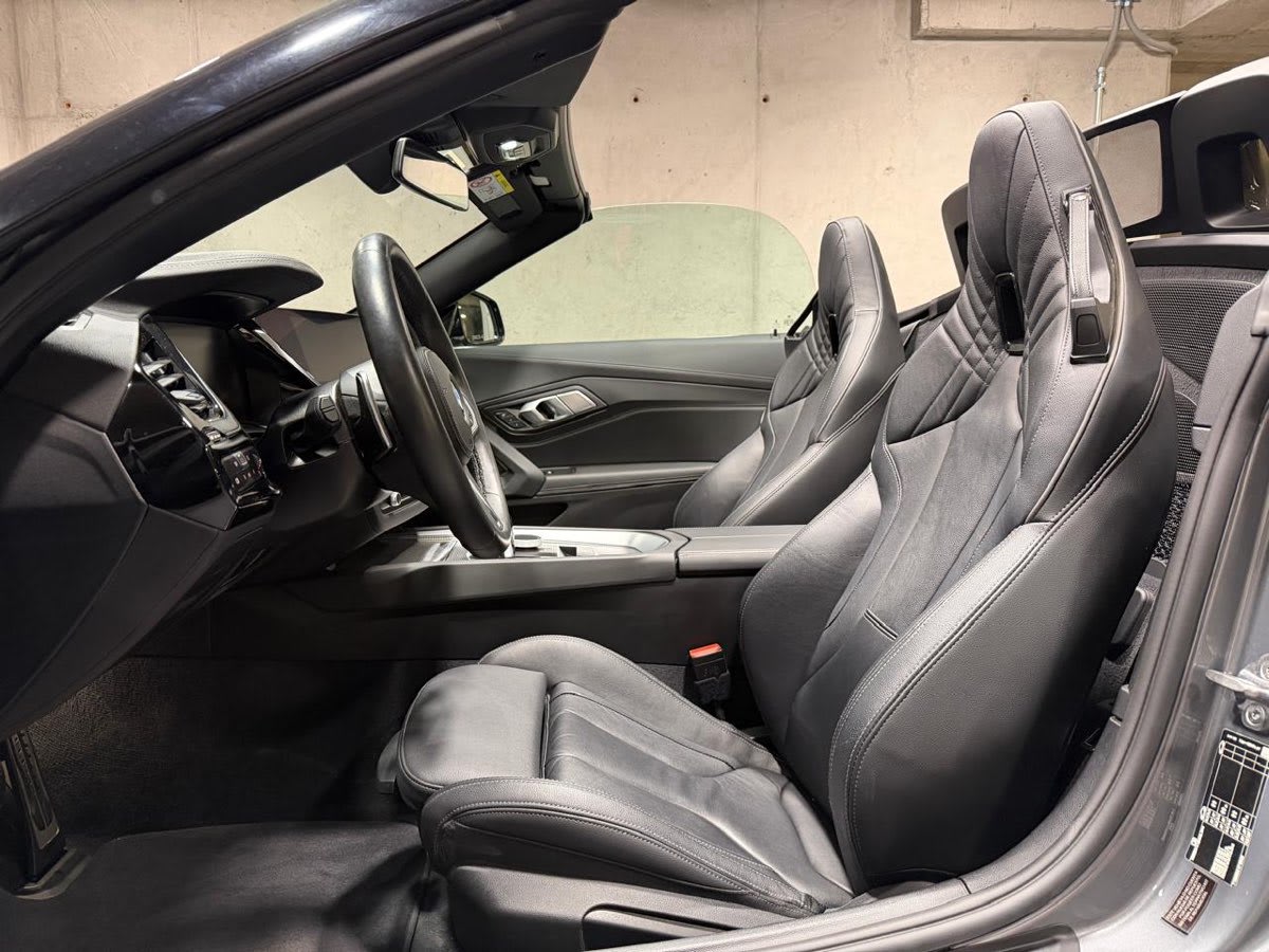 2023 BMW Z4 M40I Z4 GRIS - Miniatura 10