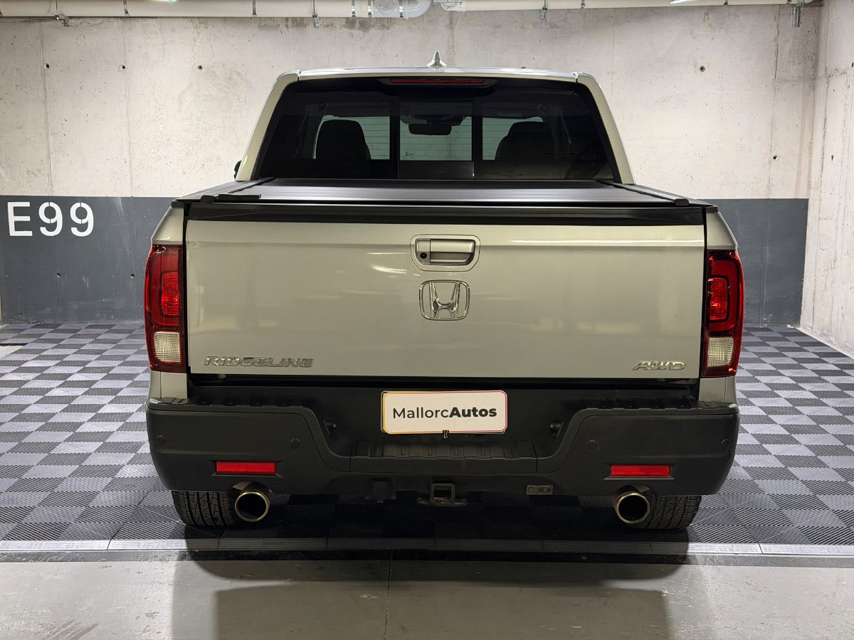 2024 Honda RIDGELINE Gris Plata - Miniatura 5