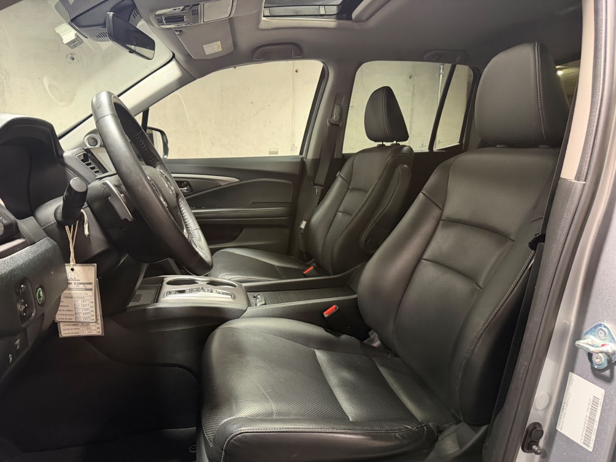 2024 Honda RIDGELINE Gris Plata - Miniatura 10