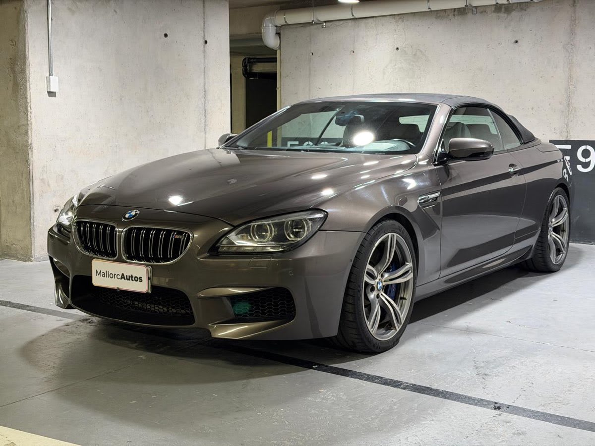 2015 BMW M6 GRIS - Miniatura 3