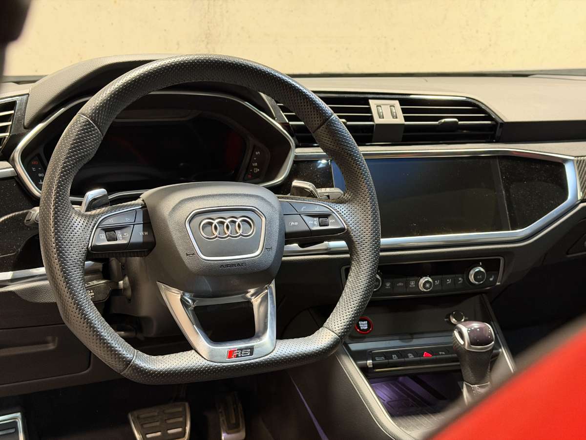 2024 Audi RSQ3 Blanco - Miniatura 10