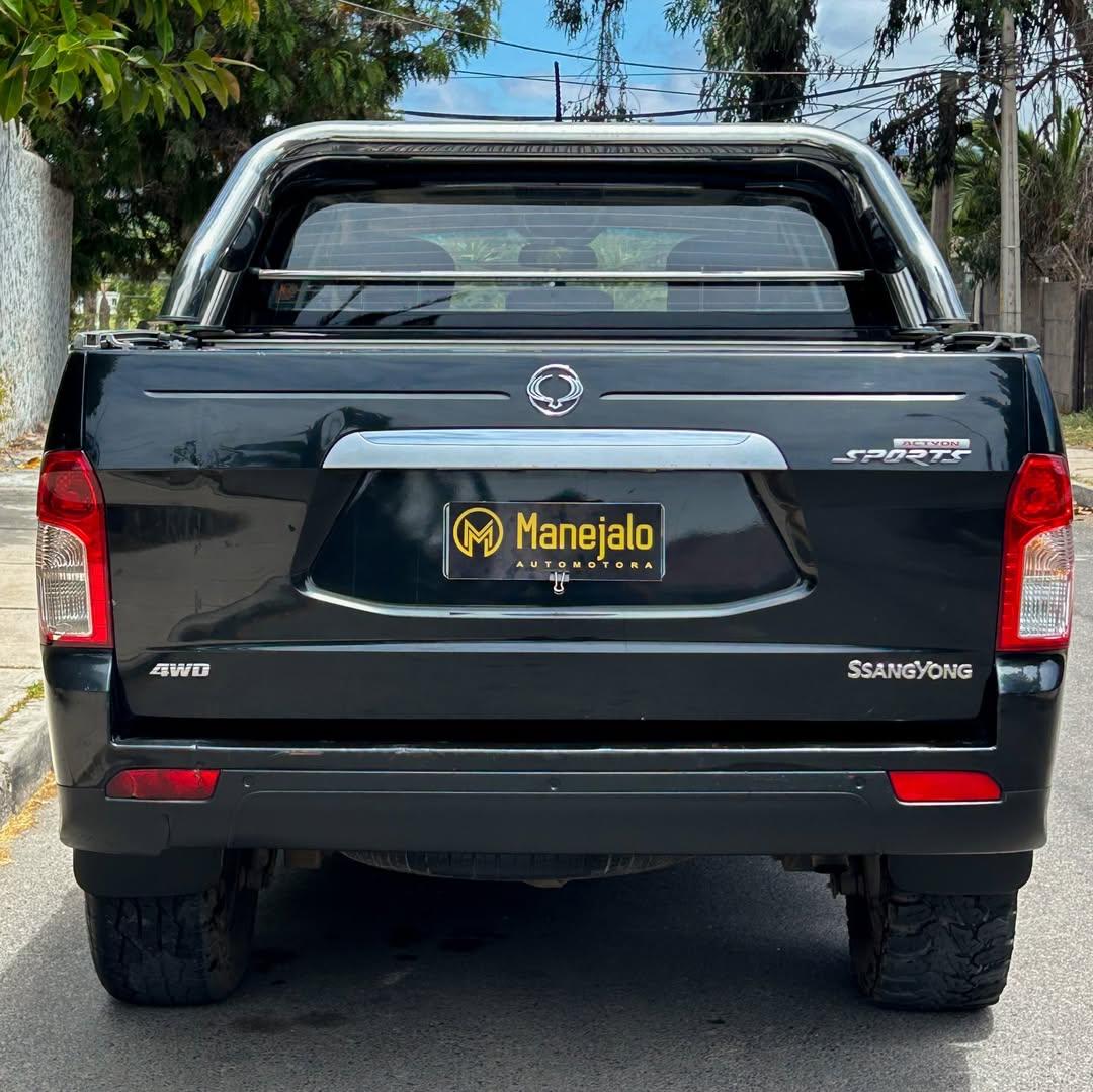 2013 SsangYong ACTYON SPORT 4X4 Negro - Miniatura 10