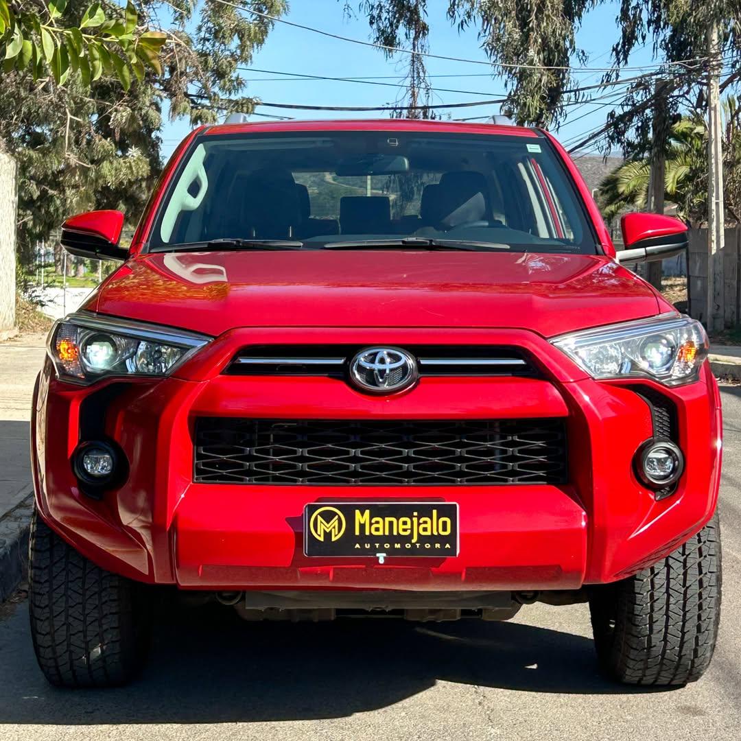 2022 Toyota 4RUNNER SR5 🇯🇵 Rojo - Miniatura 2