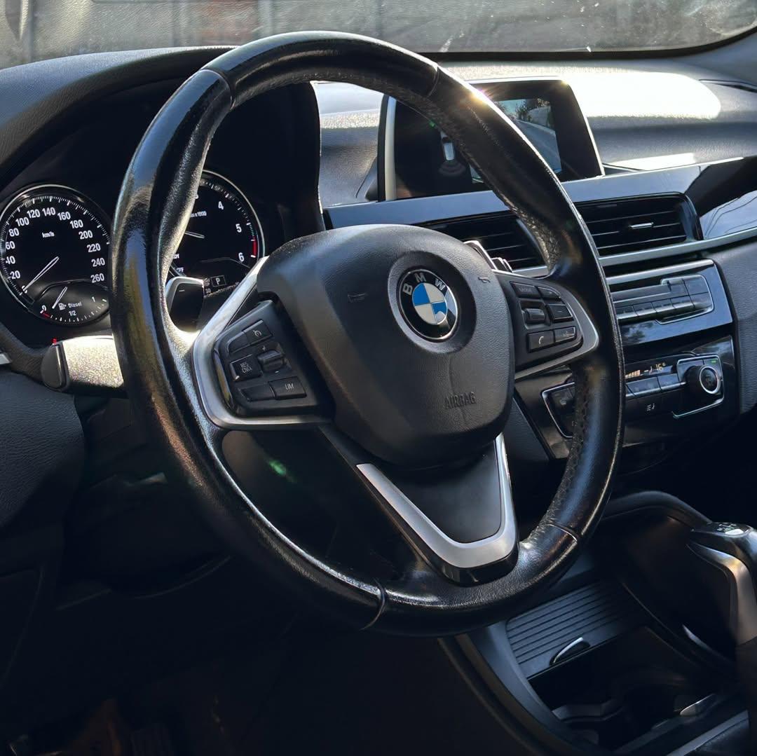 2019 BMW X1 SDRIVE18D LUXURY 2.0L Gris - Miniatura 5