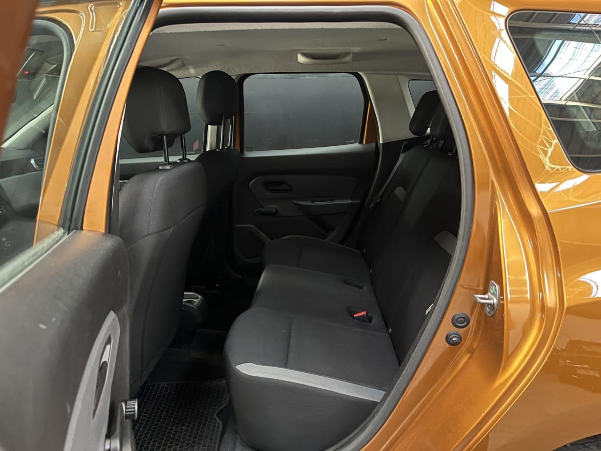 2021 Renault Duster LIFE 1.6 MT Rojo - Miniatura 10