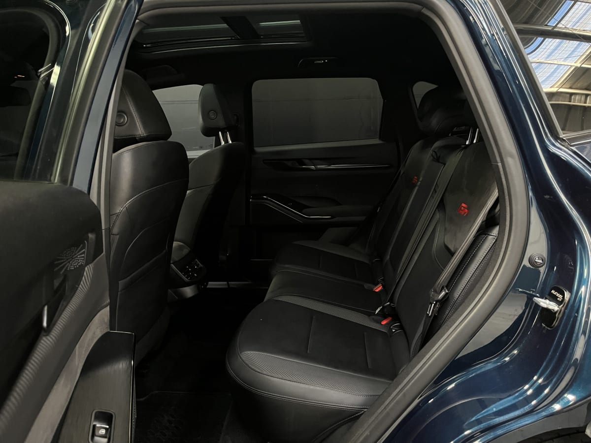 2025 Haval H6 GT 4X2 2.0 AUT Negro - Miniatura 10