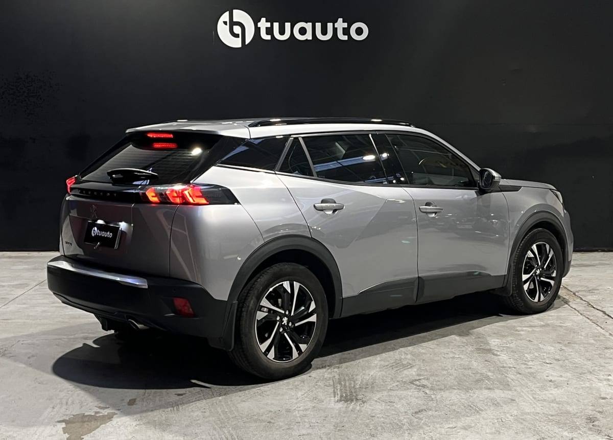 2021 Peugeot 2008 ACTIVE BLUEHDI 1.5 Plata - Miniatura 4