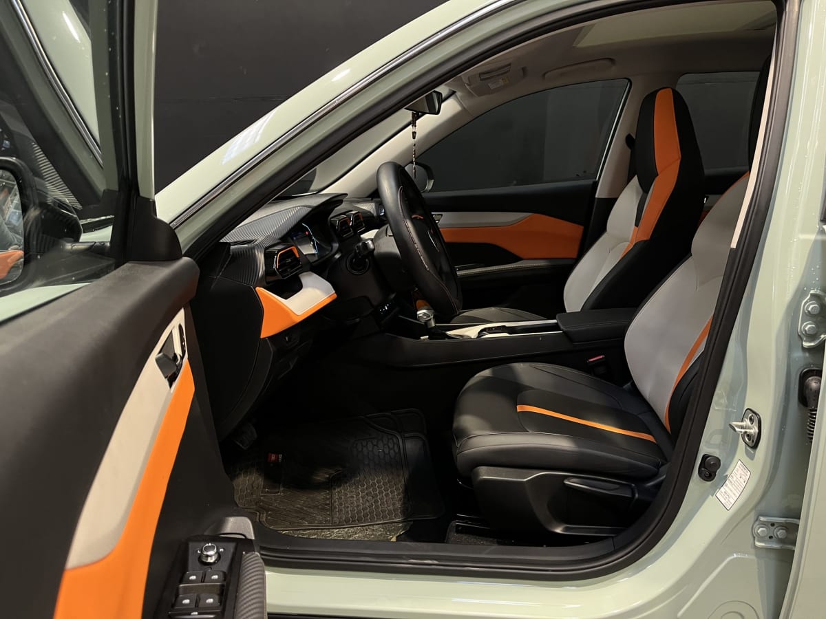 2025 Dfm AEOLUS GS CROSS 1.5 AUT Blanco - Miniatura 9
