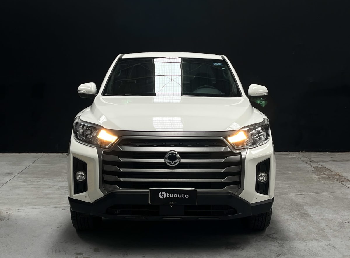 2024 SsangYong Musso GRAND 4X4 2.2 Blanco - Imagen 1