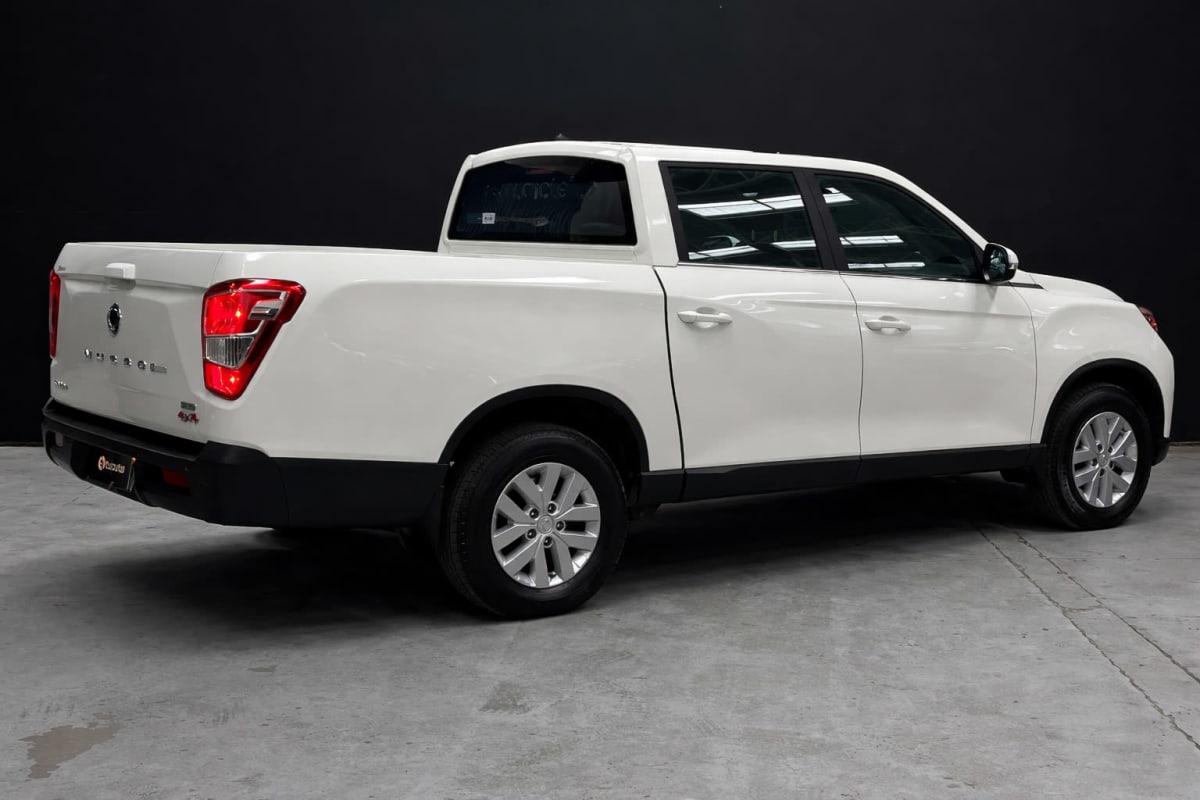 2024 SsangYong Musso GRAND 4X4 2.2 Blanco - Miniatura 5