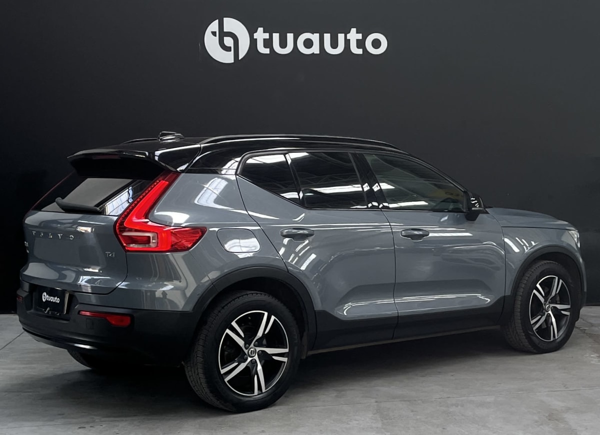 2021 Volvo Xc40 T4 2.0 AUT Gris - Miniatura 4