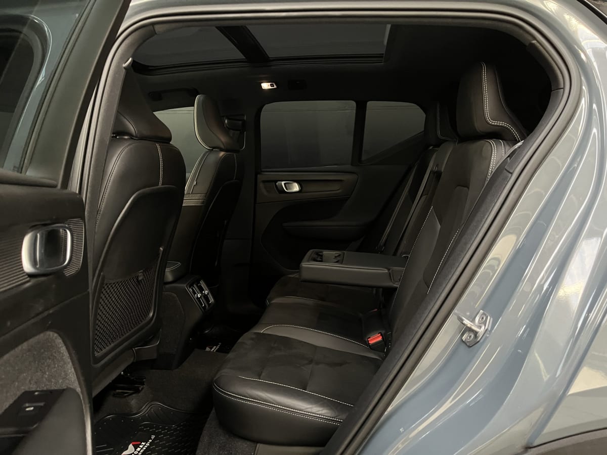 2021 Volvo Xc40 T4 2.0 AUT Gris - Miniatura 10