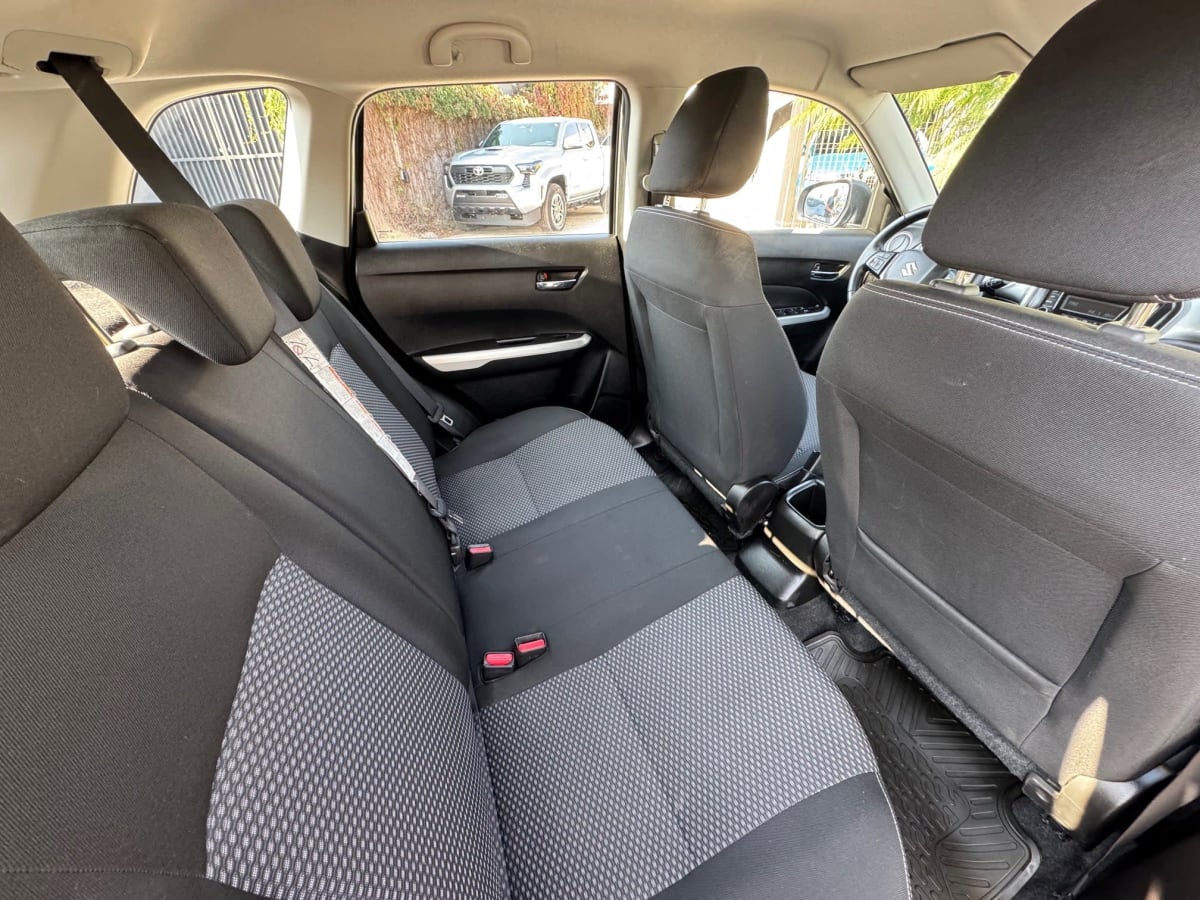 2017 SUZUKI NEW VITARA SUV AUT. Gris - Miniatura 7