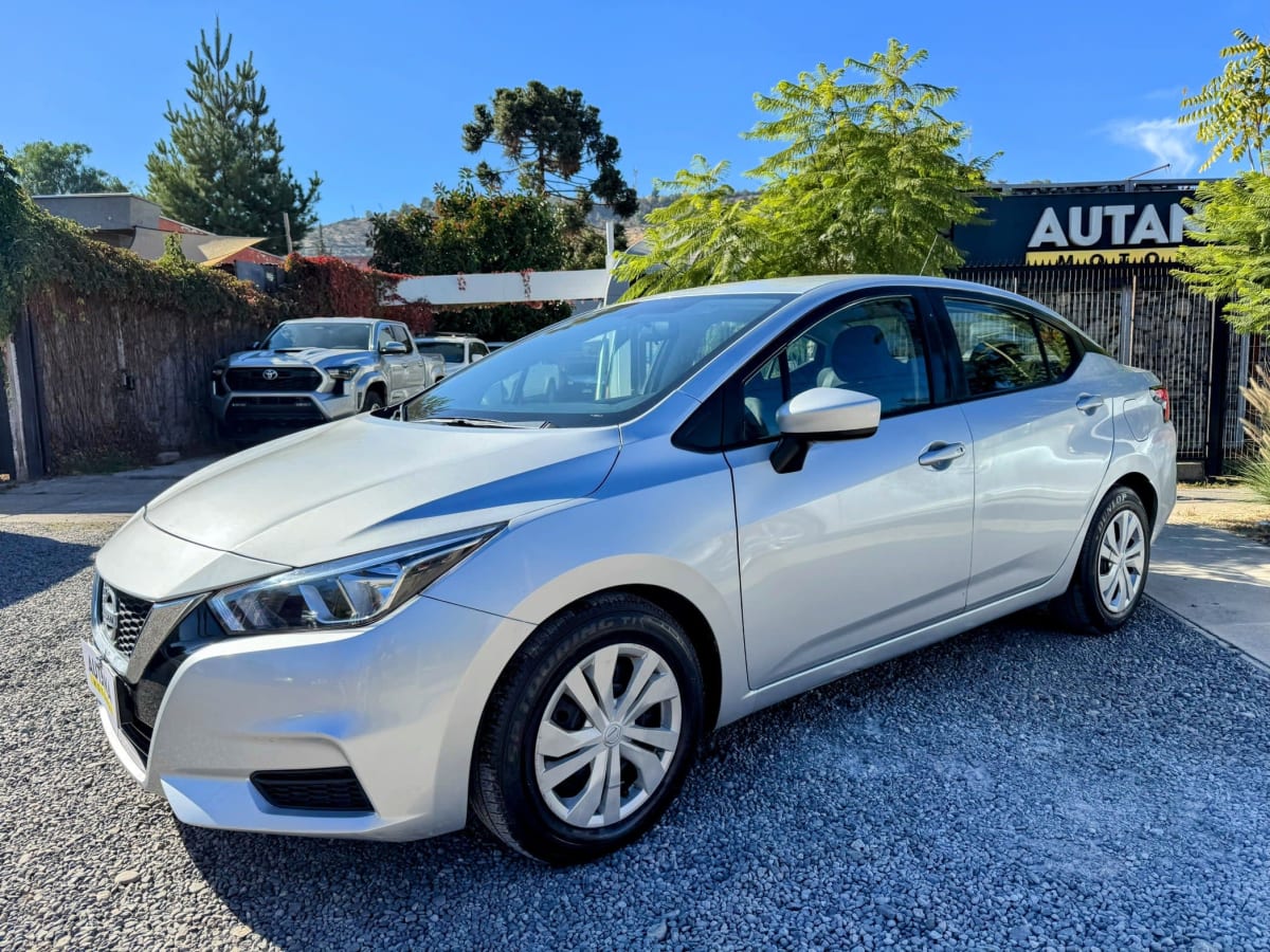 2021 NISSAN NEW VERSA AUT Blanco - Imagen 1