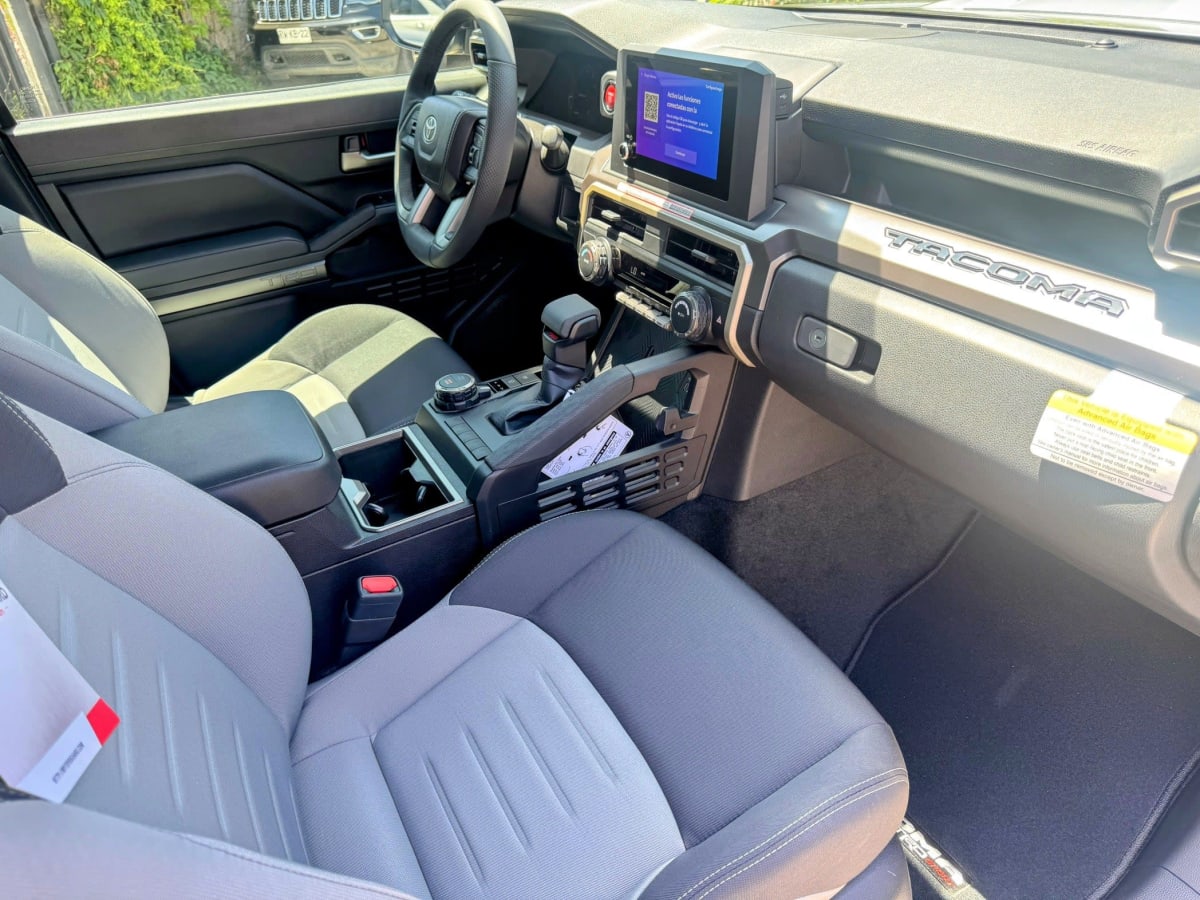 2025 Toyota Tacoma Trd SPORT - Miniatura 9