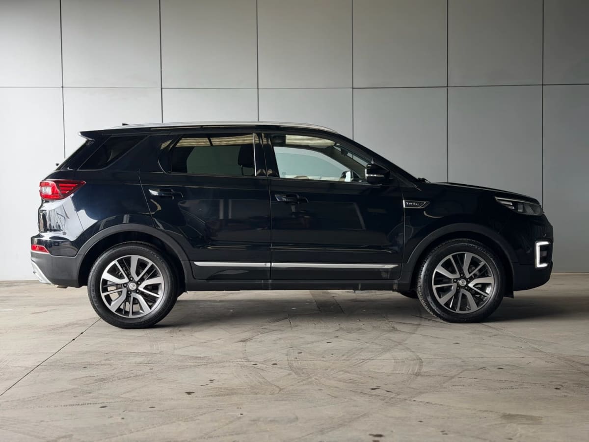 2023 Changan CS55 Azul primavera metalizado negro - Miniatura 4