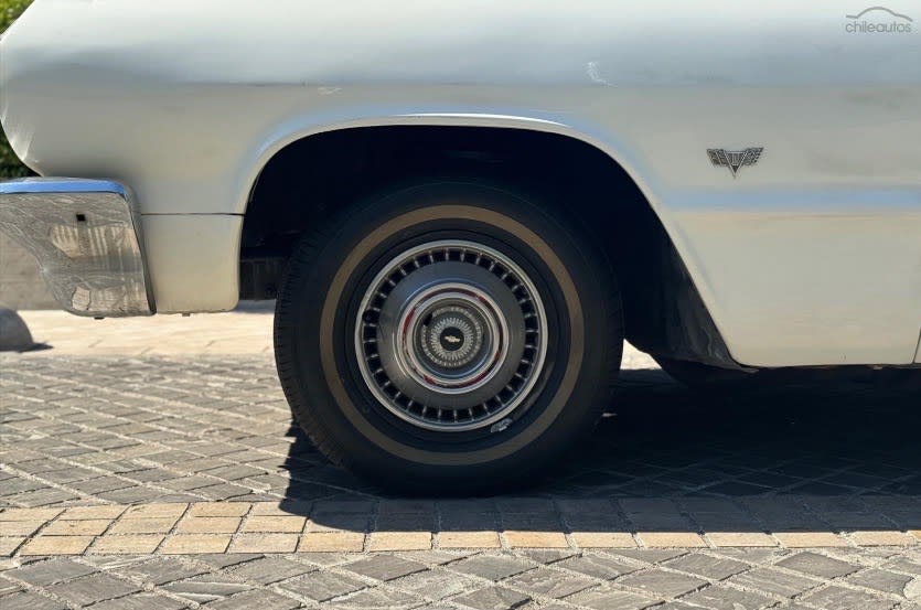 1964 Chevrolet IMPALA Blanco - Miniatura 8