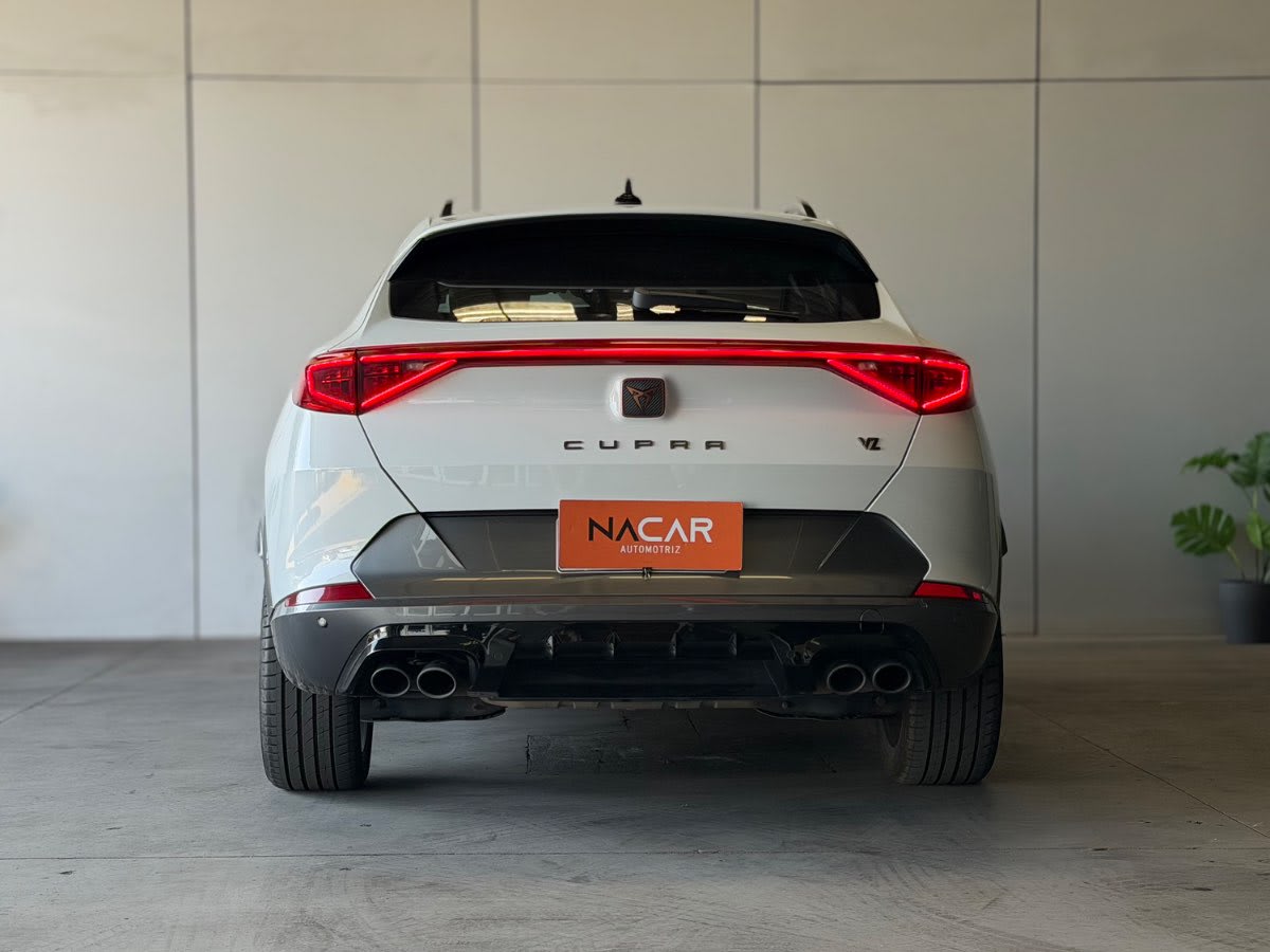 2023 Cupra FORMENTOR VZ 4DRIVE 4X4 2.0L 🇪🇸  Blanco - Miniatura 5