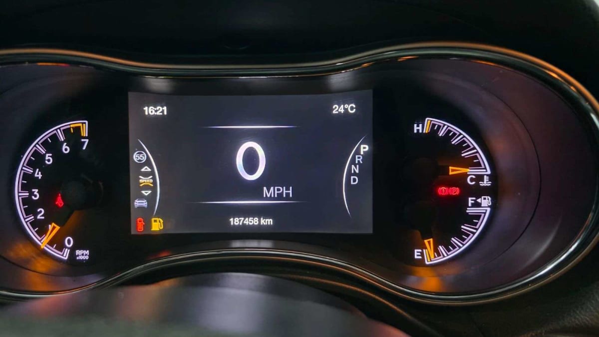 2017 Jeep GRAND CHEROKEE LAREDO GRAND Blanco - Miniatura 8