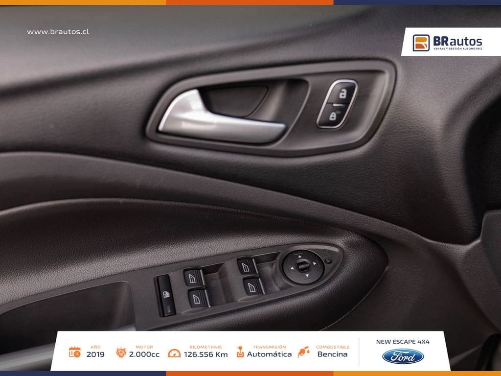 2019 Ford Escape 4X4 2.0 AUT Gris - Miniatura 10