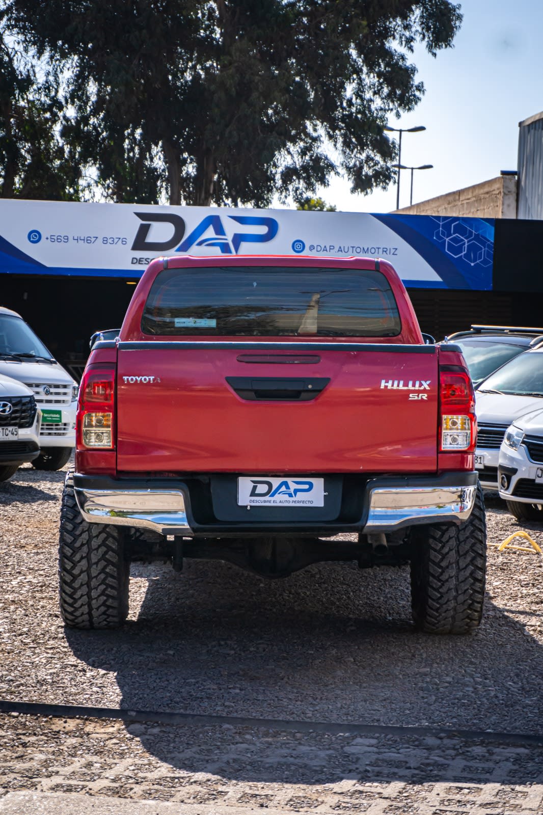 2020 Toyota Hilux Sr Rojo - Miniatura 4