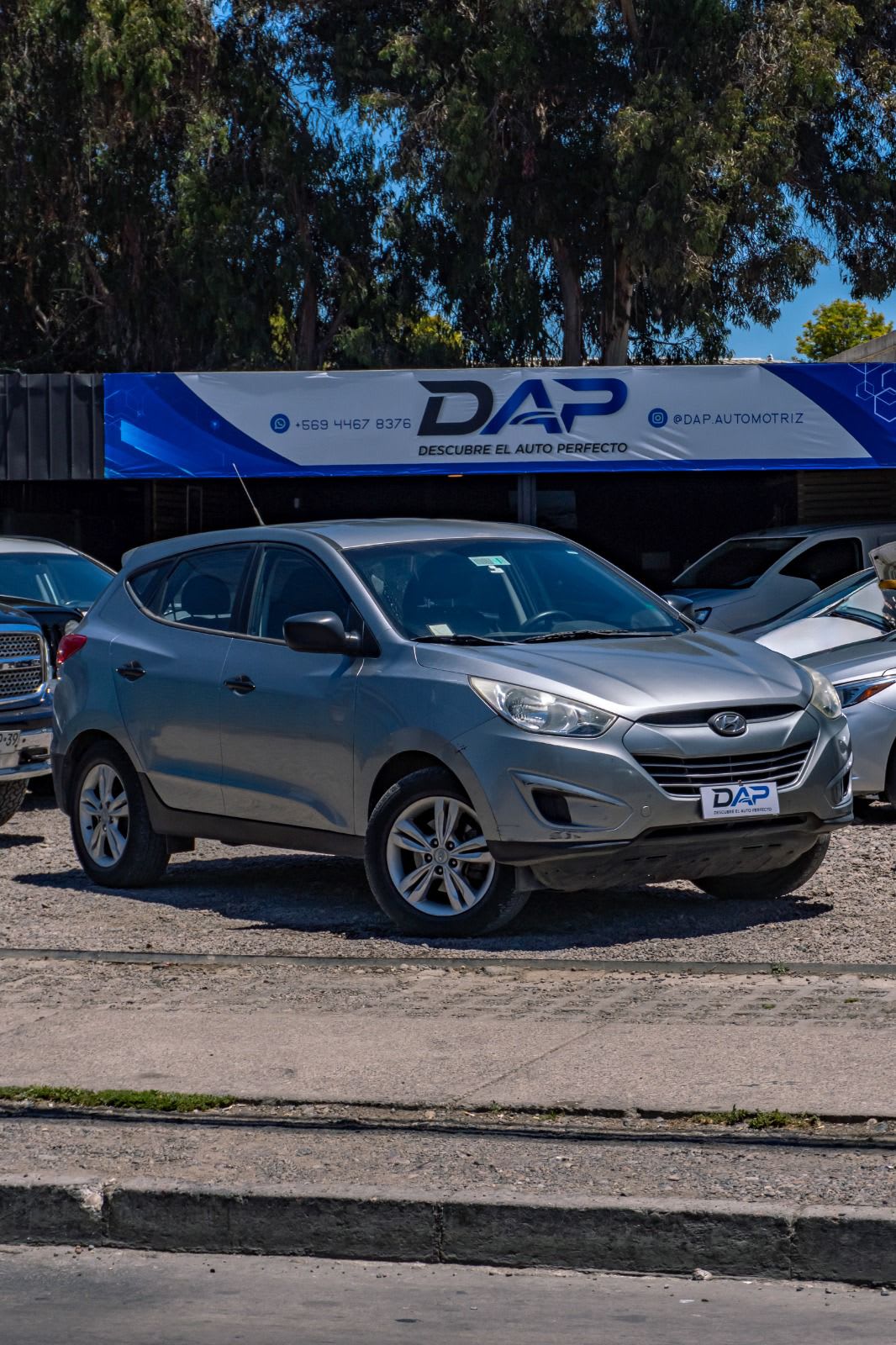 2022 Hyundai Tucson Gris - Imagen 1