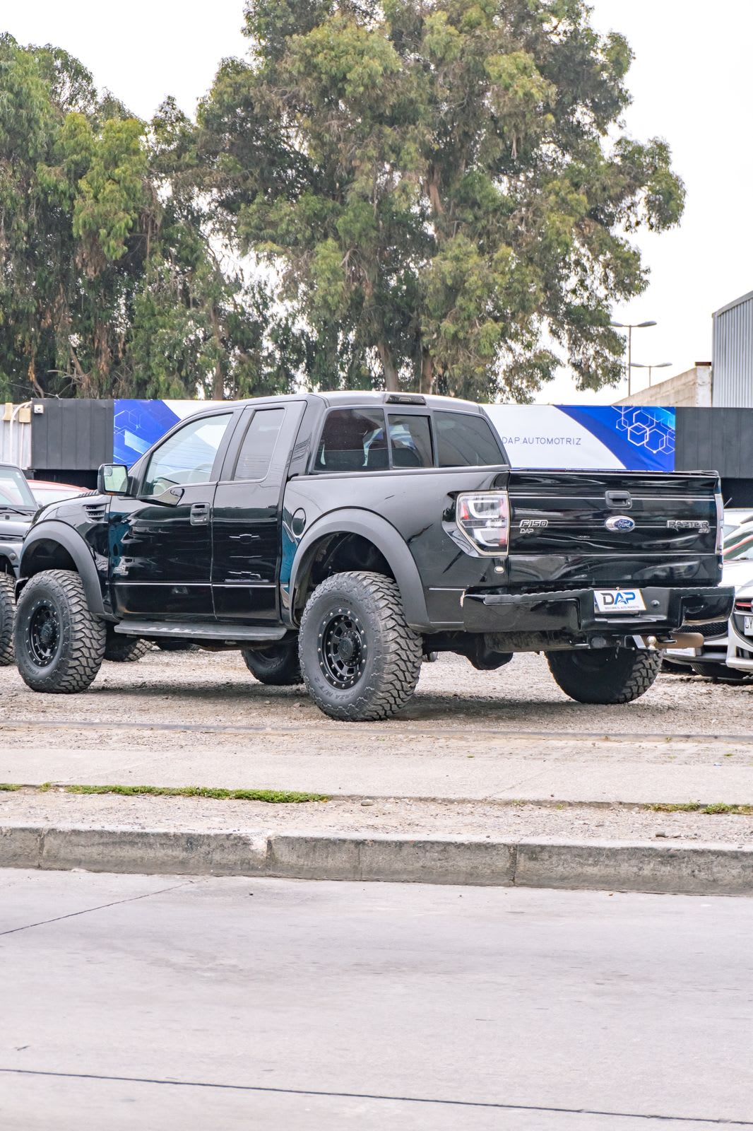 2013 Ford F-150 Raptor Svt Negro - Miniatura 5