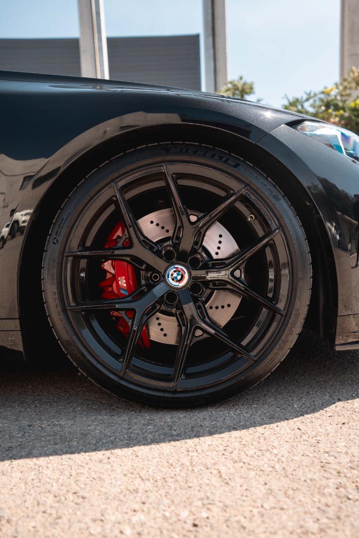 2021 BMW M3 Negro - Miniatura 8