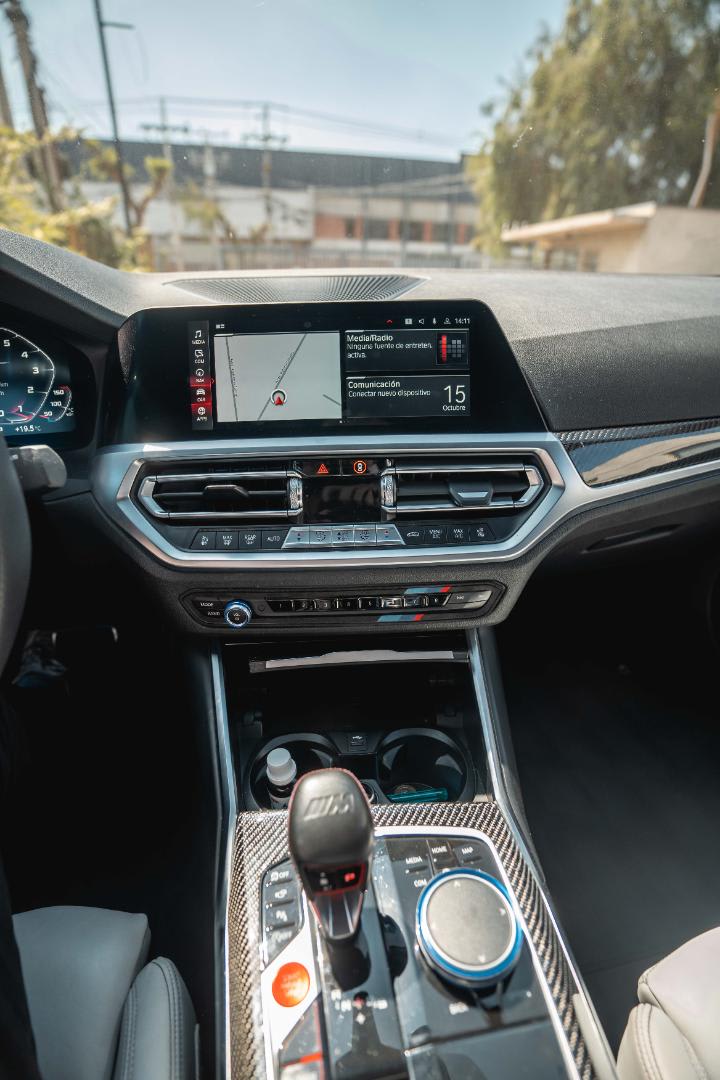 2021 BMW M3 Negro - Miniatura 9