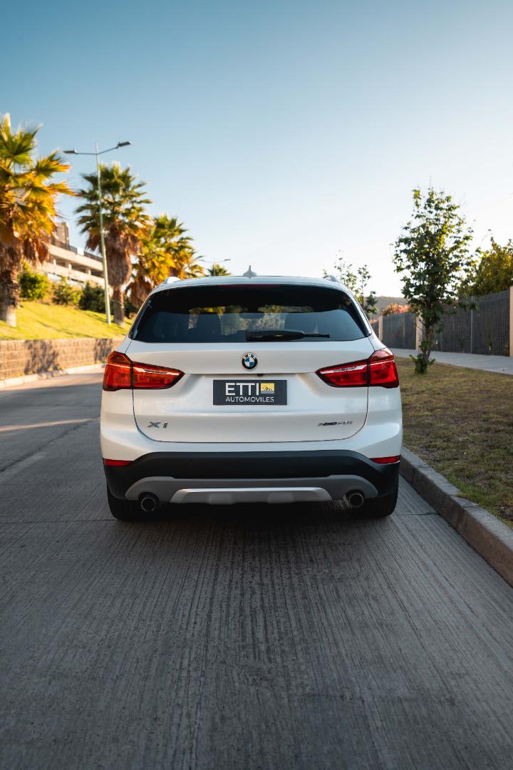 2019 BMW X1 Blanco - Miniatura 8