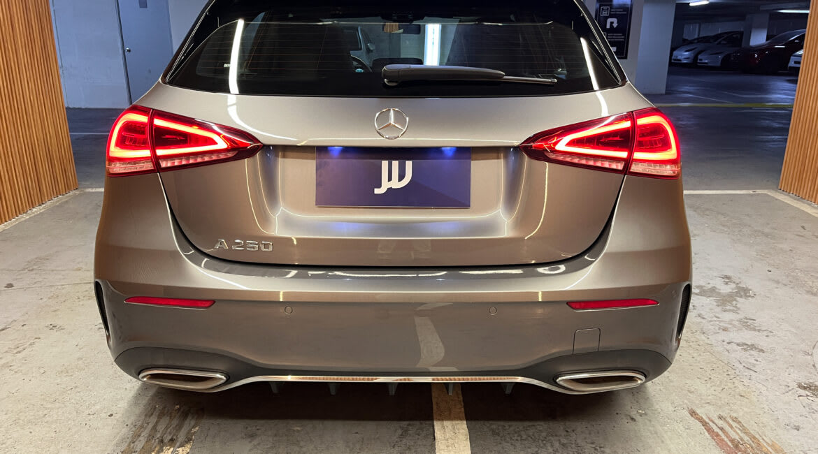 2023 MERCEDES BENZ A250 Gris - Miniatura 5