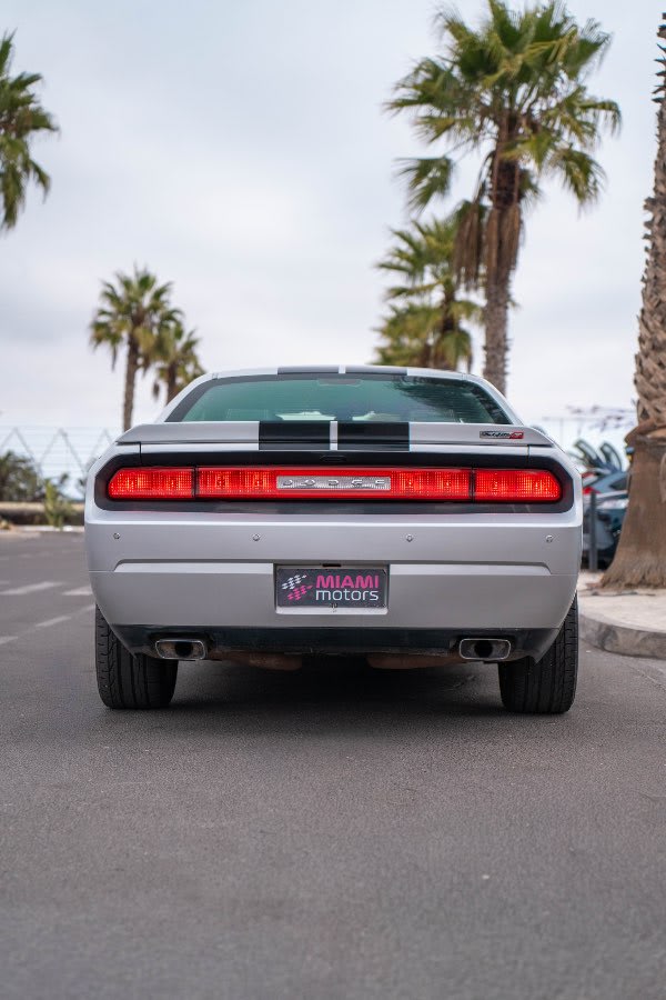 2012 Dodge Challenger GRIS - Miniatura 5
