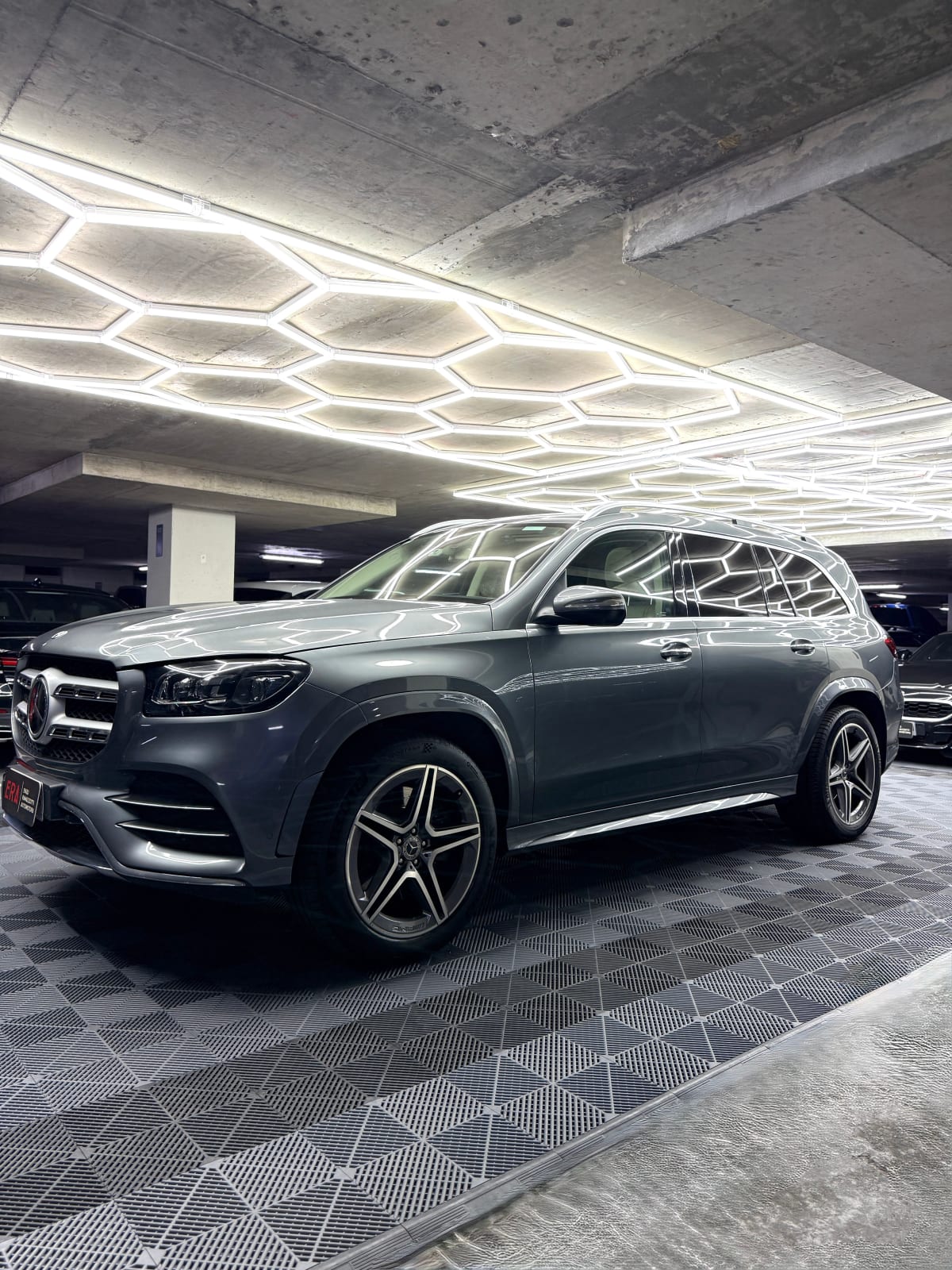2021 Mercedes-benz Gls 400 Gris - Miniatura 7
