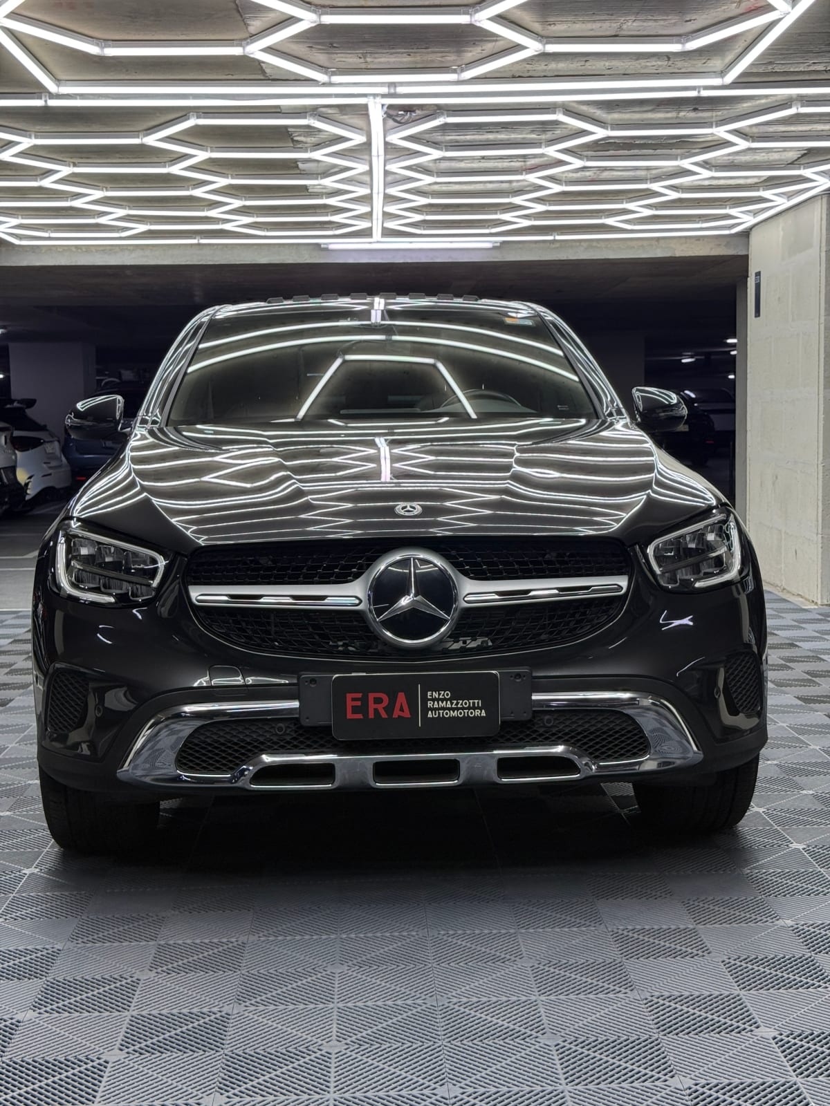 2024 Mercedes-benz Glc 200 Gris - Miniatura 2