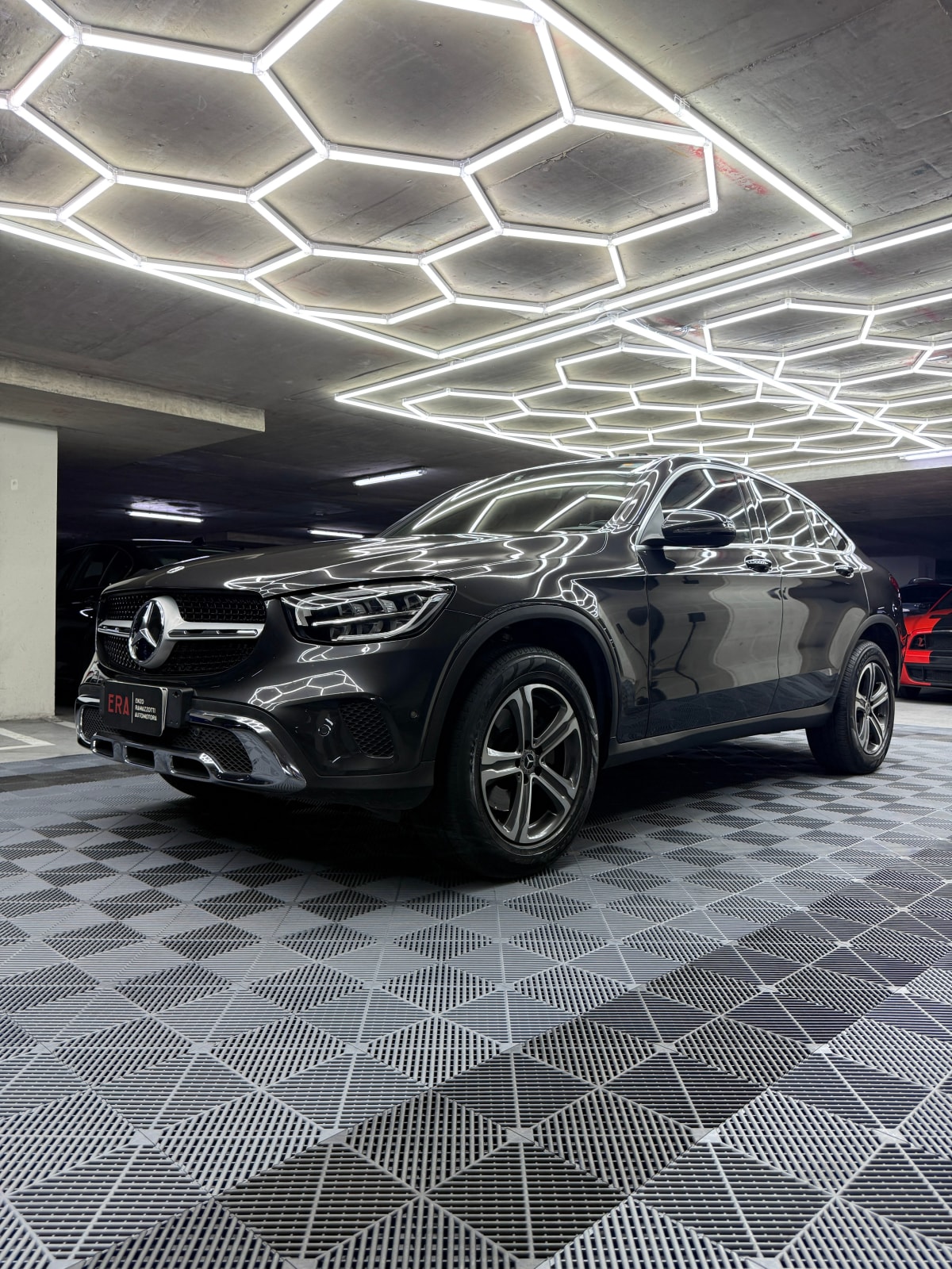 2024 Mercedes-benz Glc 200 Gris - Miniatura 3
