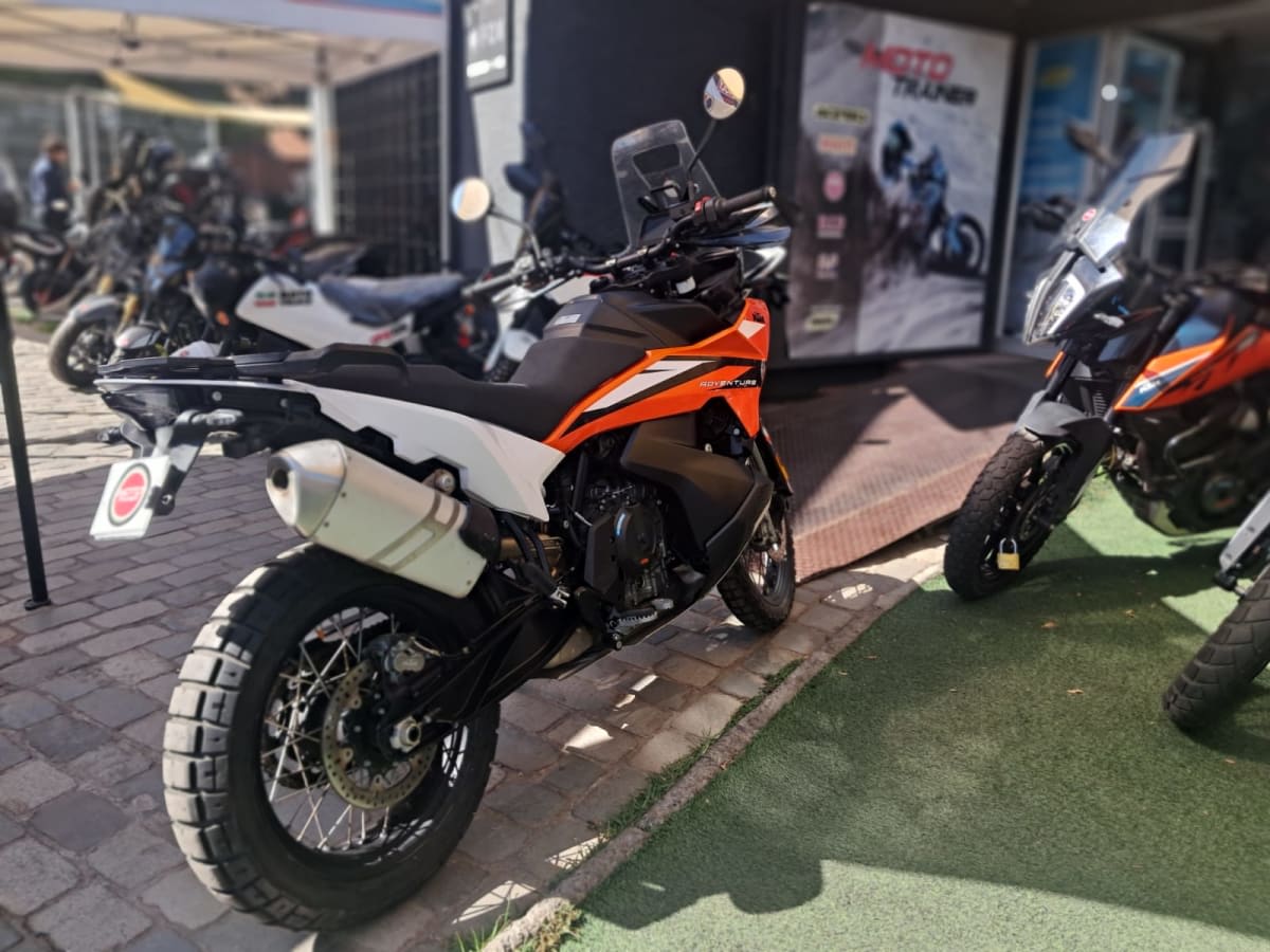 2025 Ktm 890 Adventure Adventure - Miniatura 7