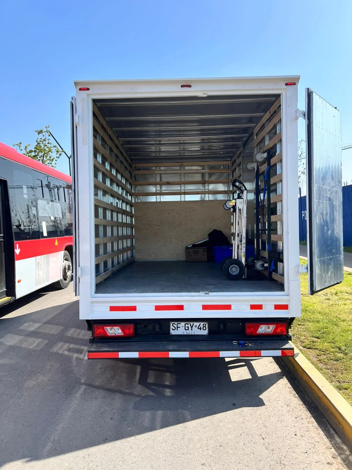2023 Ford Transit 2.2 Diesel - Miniatura 4
