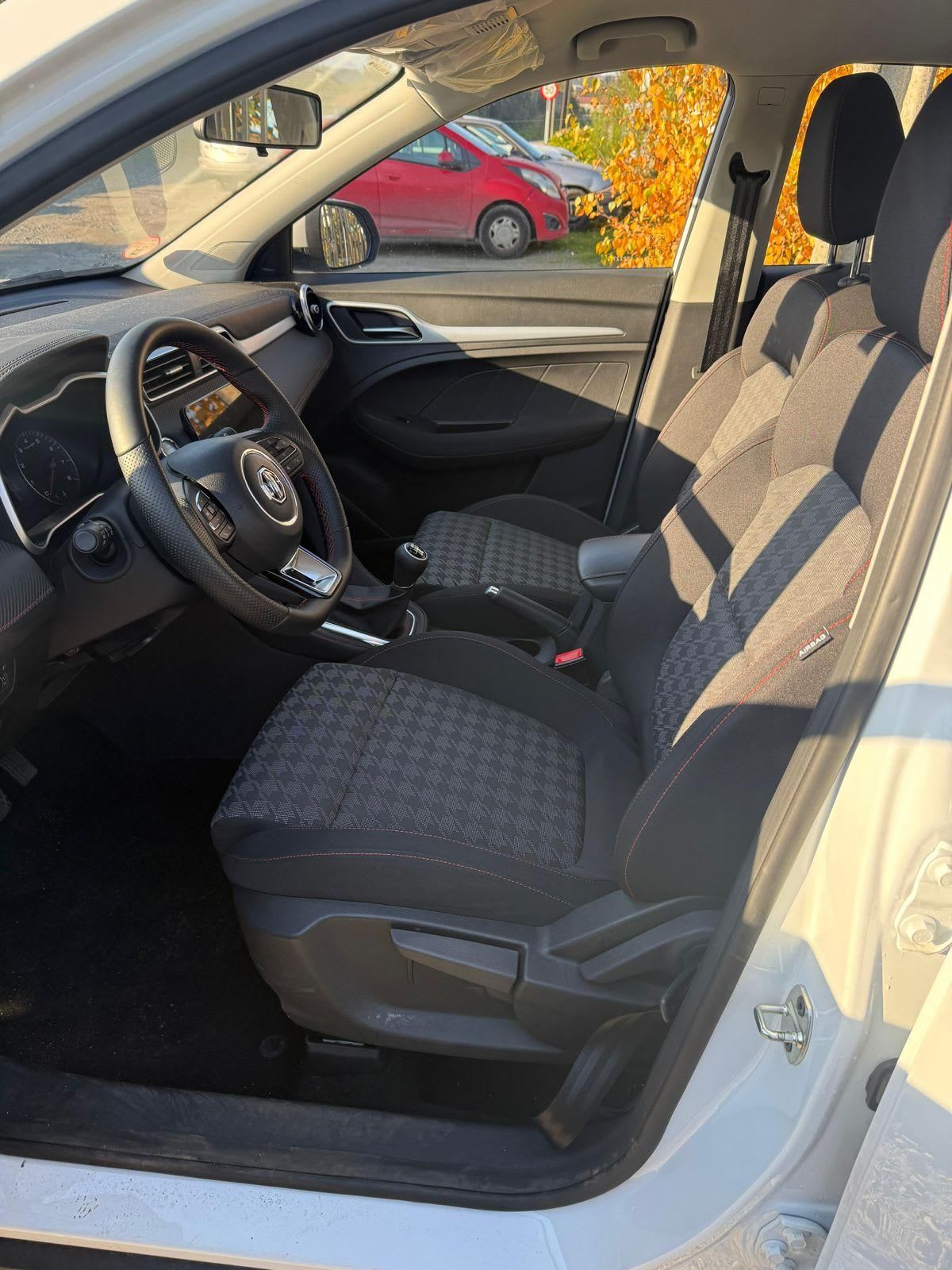 2026 Mg ZX Blanco - Miniatura 7