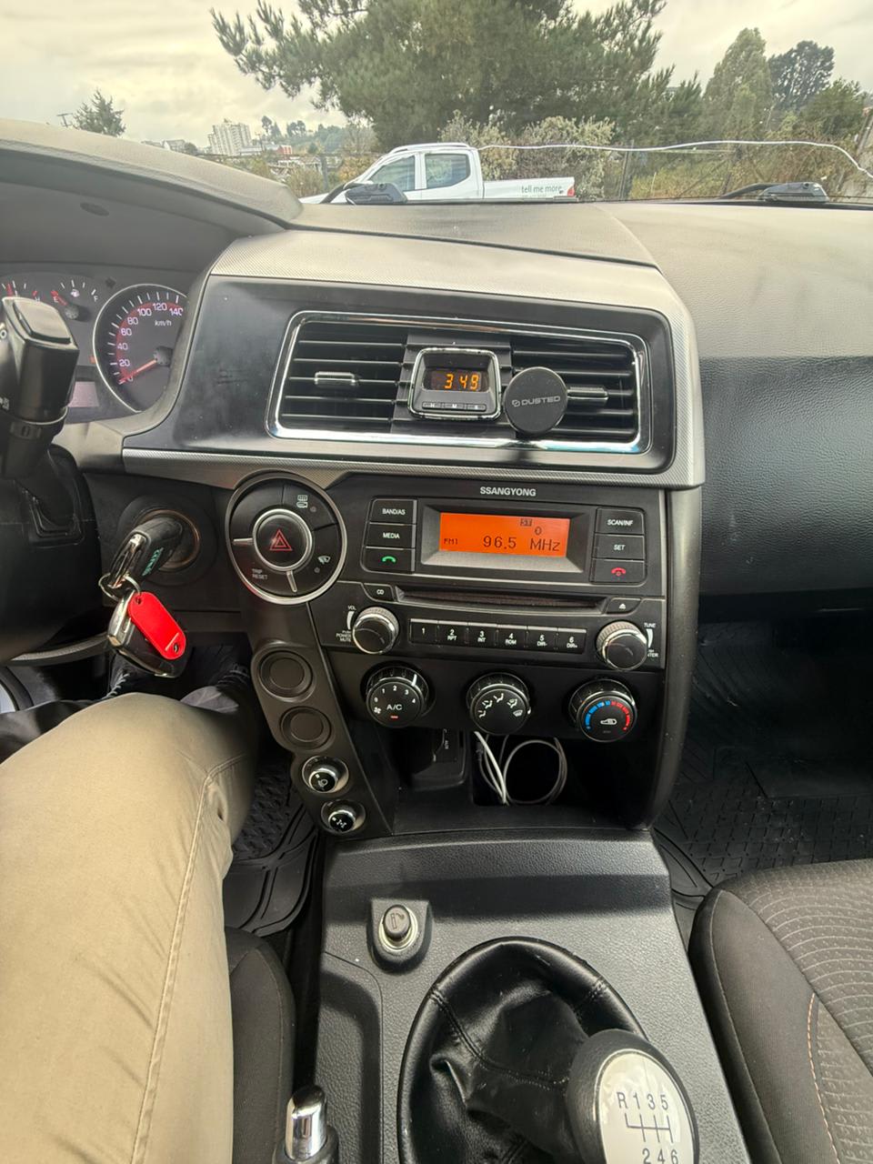 2017 Ssangyong NEW ACTYON SPORT Gris - Miniatura 6