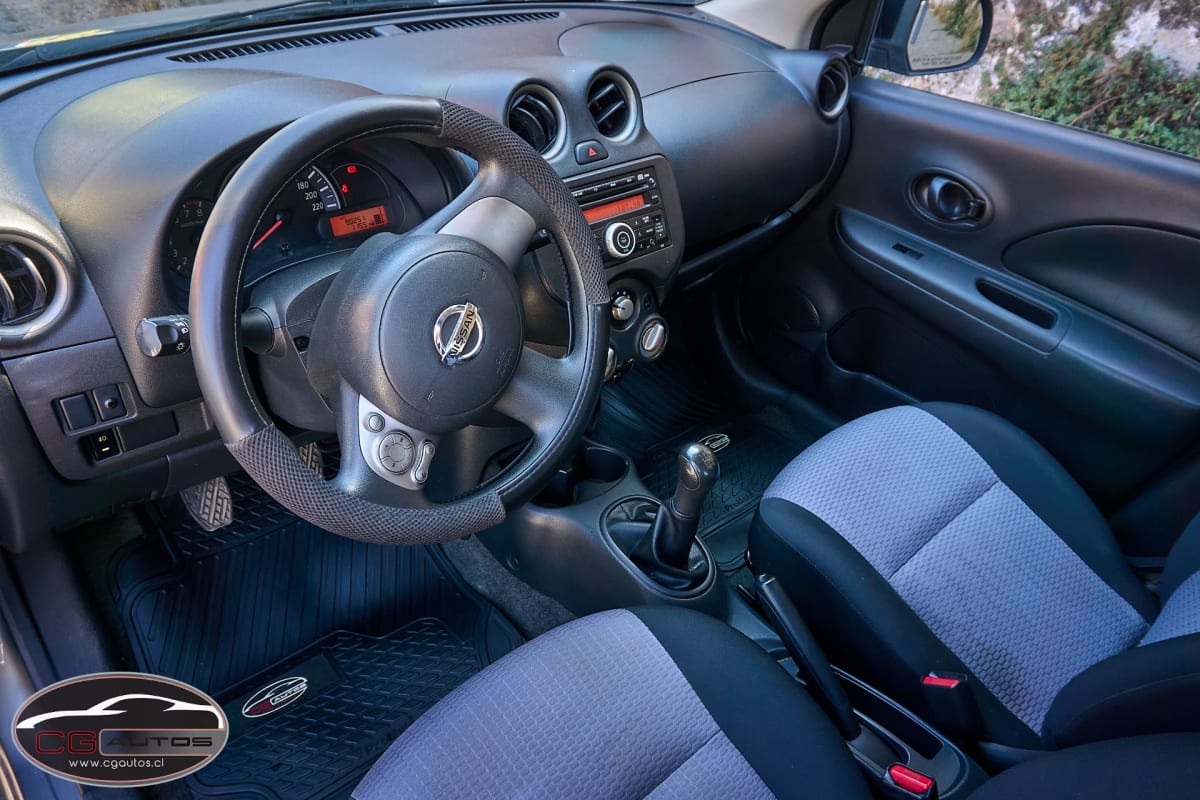 2014 Nissan March Sense Gris - Miniatura 9