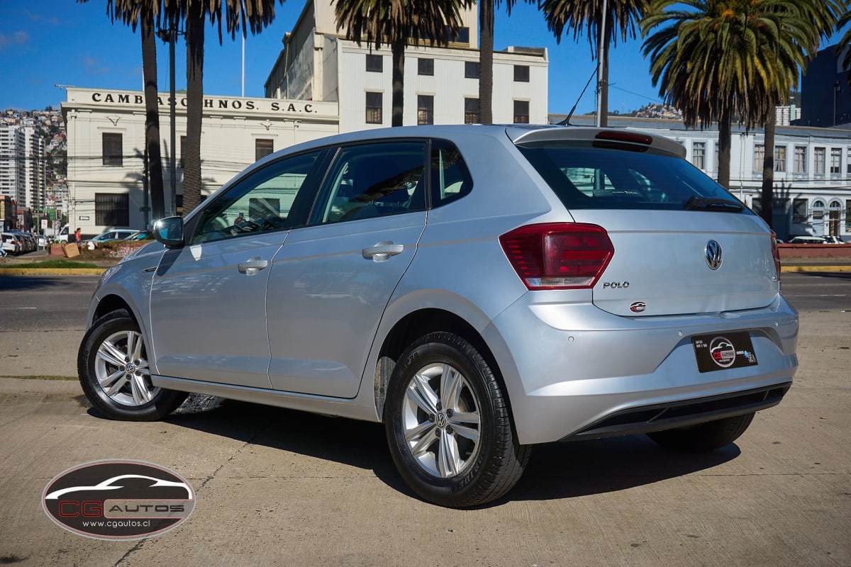 2019 Volkswagen Polo 1.6 Plata - Miniatura 3